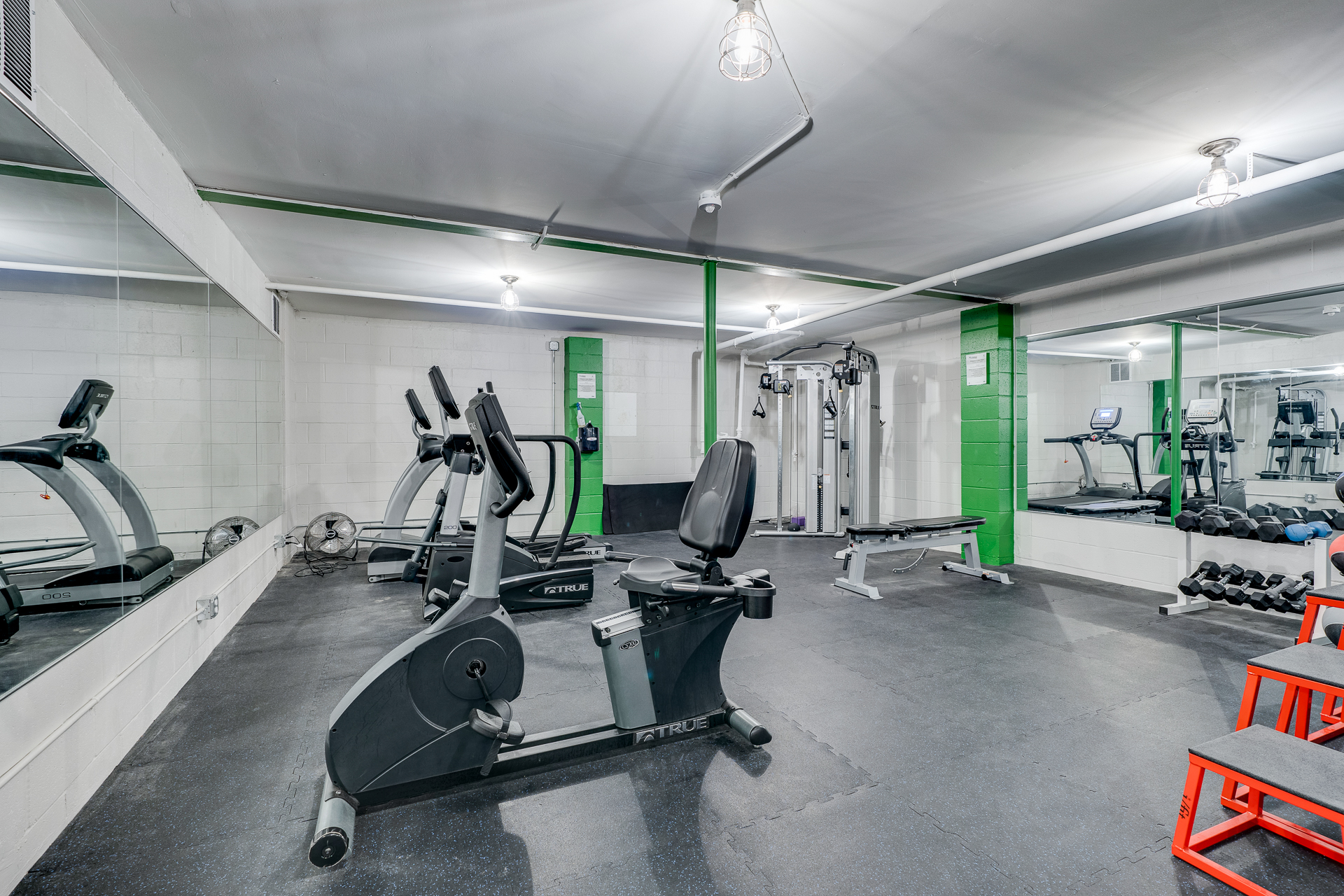 Gallery Aquila and Royal Park Apartments